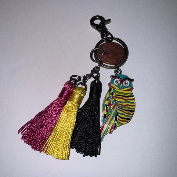 Sakroots owl keychain With charm & tassels new - Picture 5 of 5